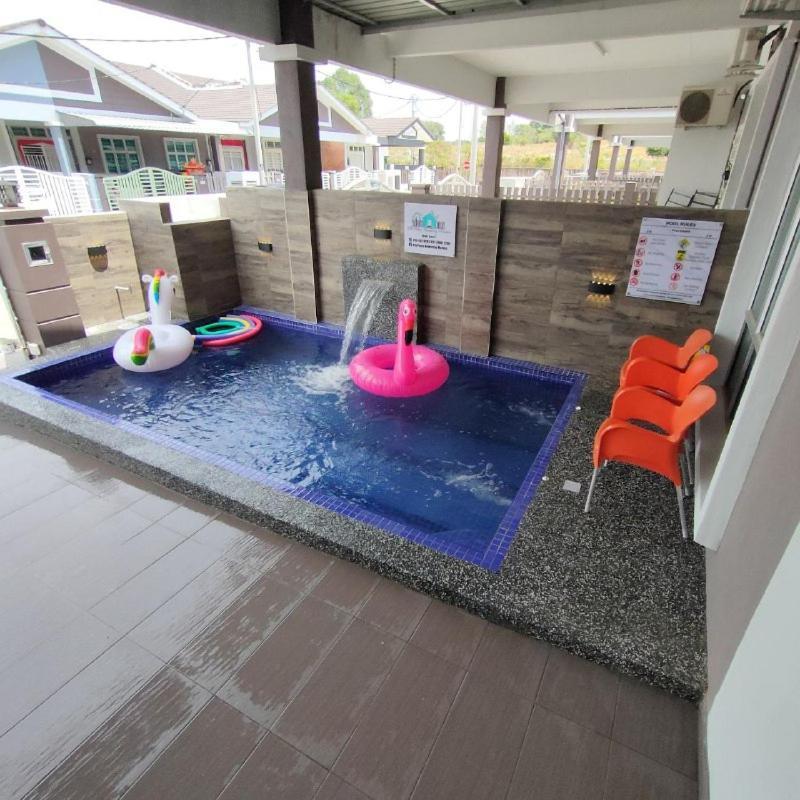 D'Q Putra Homestay Melaka Exteriör bild