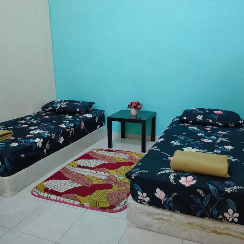 D'Q Putra Homestay Melaka Exteriör bild